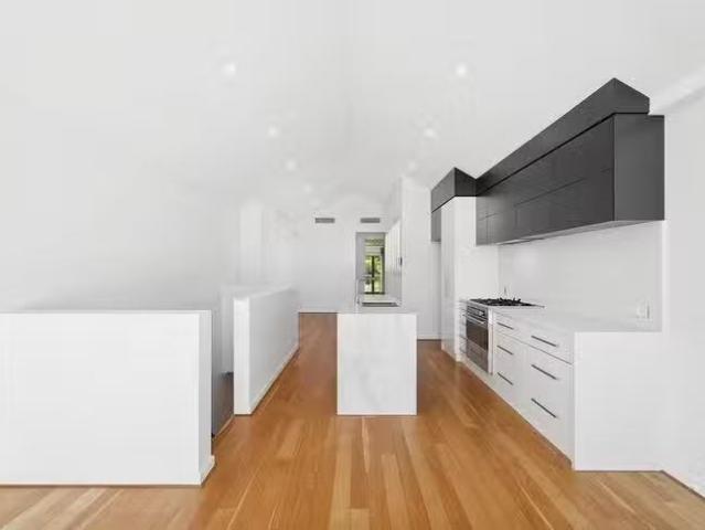 Cozy 19A Glendower Street, Perth, WA 6000