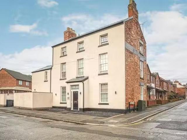 Nice 1 BA Studio apartment for rent in Edward Street, Derby, DE1