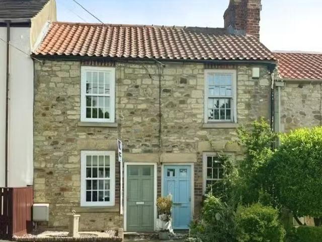 Deal! 1 BA 1 bedroom terraced house for rent in The Green, Wes.