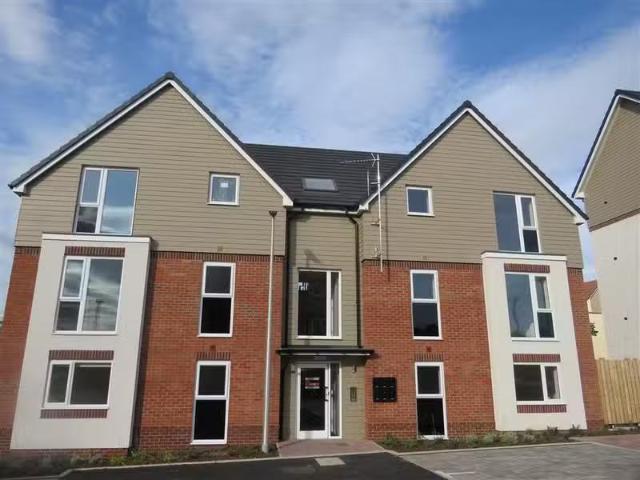 Unique 1 BA 1 bedroom apartment for rent in Anton Close, Rugby.