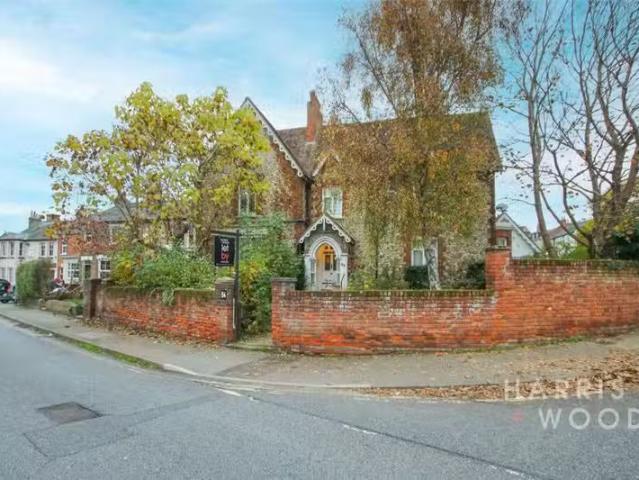 Cheap 1 BA 1 bedroom apartment for rent in Maldon Road, Colche.