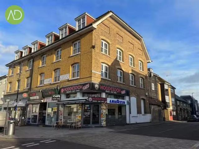 Rental! 1 BA 1 bedroom apartment for rent in N M House, Hoddes.