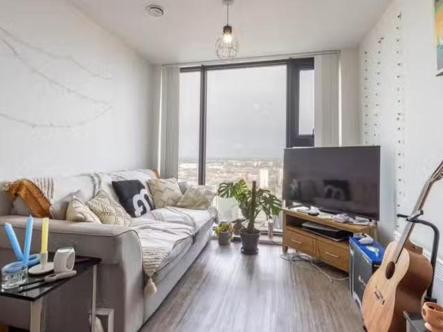 New 1 BA 1 bedroom apartment for rent in The Bank T1, 60 Sheep.