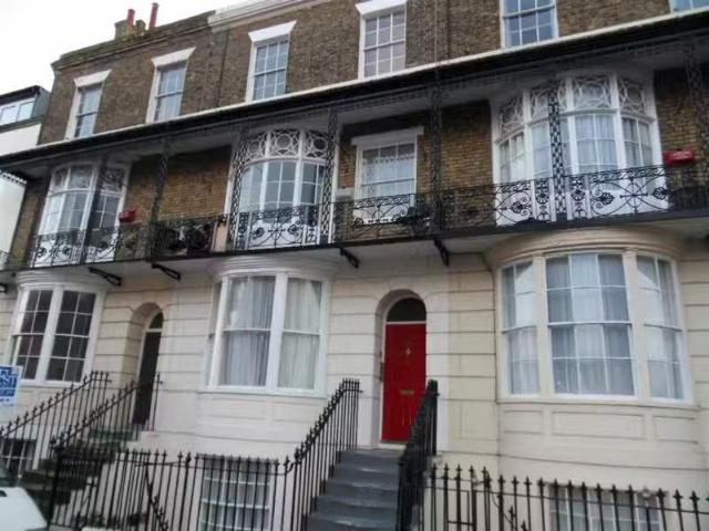Cozy 1 BA 1 bedroom flat for rent in Augusta Road, Ramsgate, C.