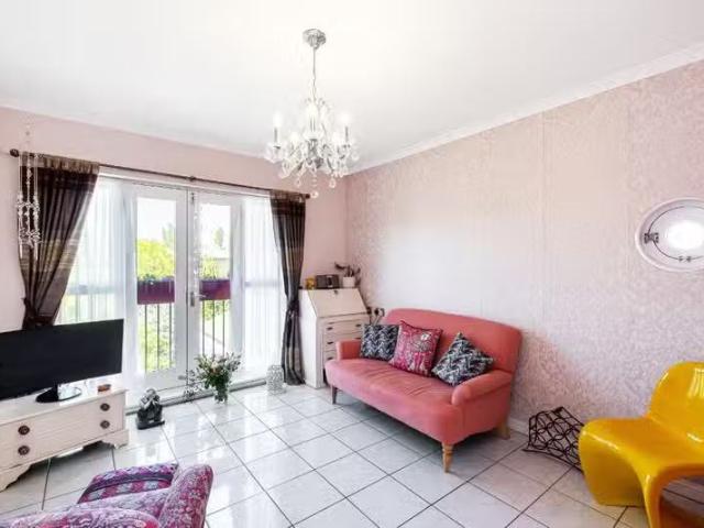 Nice 1 BA 1 bedroom flat for rent in Eastway, London, E9