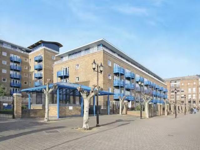 Nice 1 BA 1 bedroom flat for rent in Jardine Road, Wapping, E1W