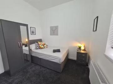 Just in! 1 BA 1 bedroom house share for rent in Wellington Roa.