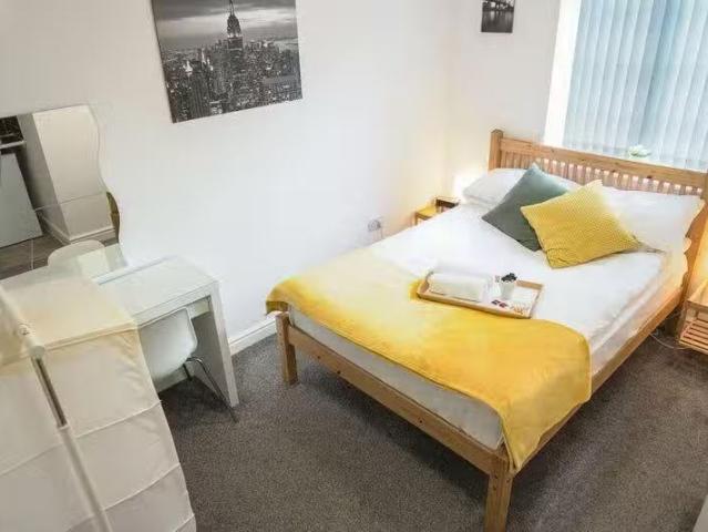 Rental! 1 BA 1 bedroom house share for rent in Block 4, Room 2.