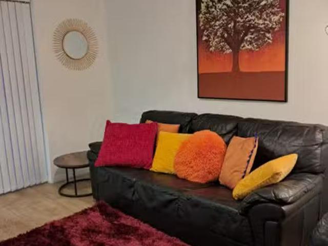 Rental! 1 BA 1 bedroom house share for rent in Hawthorn Avenue.