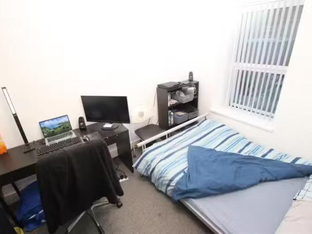 Nice 1 BA 1 bedroom house share for rent in Llantwit Road, Tre.