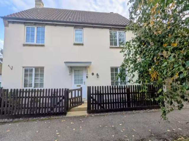 For Rent! 1 BA 1 bedroom house share for rent in Merle Way, Lo.