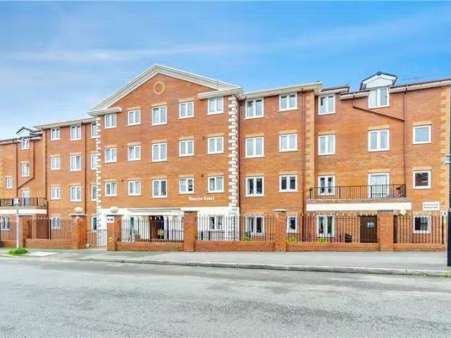 Deal! 1 BA 1 bedroom retirement property for rent in Croydon R.