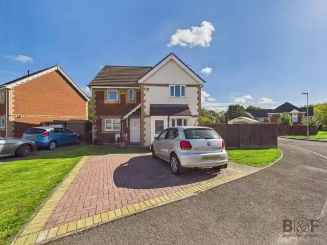 Charming 1 BA 1 bedroom semi detached house for rent in Sunnin.