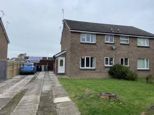 Cozy 1 BA 1 bedroom semi detached house for rent in Seaton Clo.