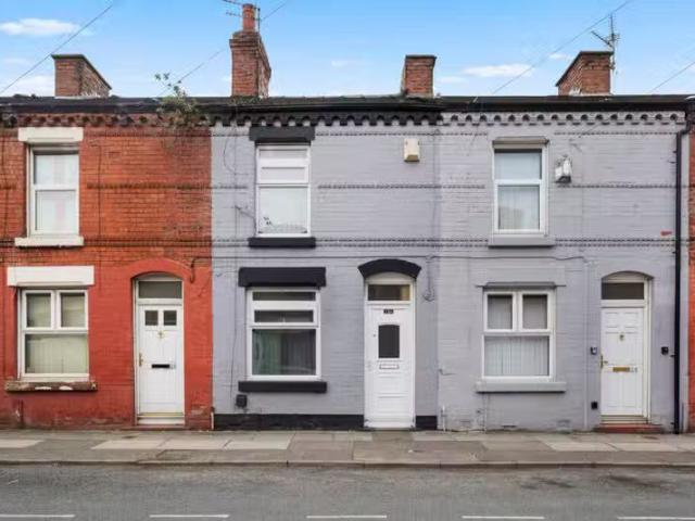 Cozy 1 BA 2 bedroom terraced house for rent in 26 emery street.
