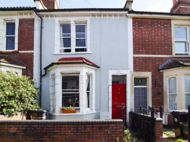 Unique 1 BA 2 bedroom terraced house for rent in Tewkesbury Ro.