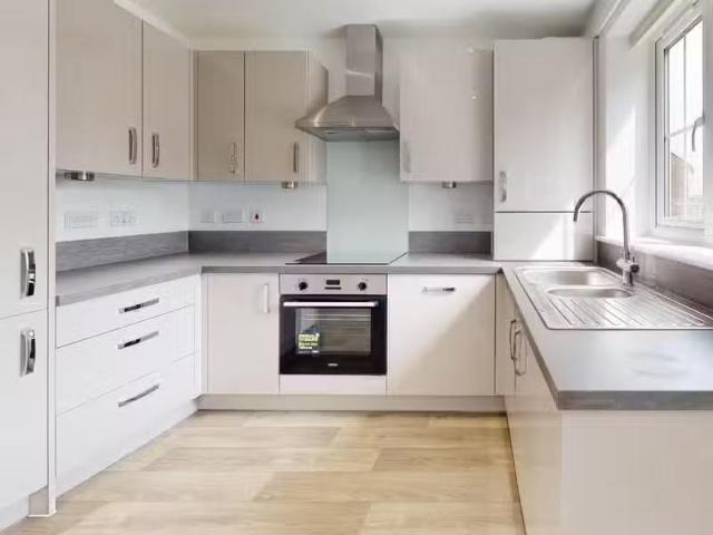 Cozy 1 BA 2 bedroom terraced house for rent in The Pioneers, R.