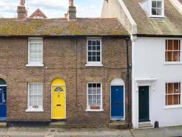 New 1 BA 2 bedroom terraced house for rent in Castle Row, Cant.