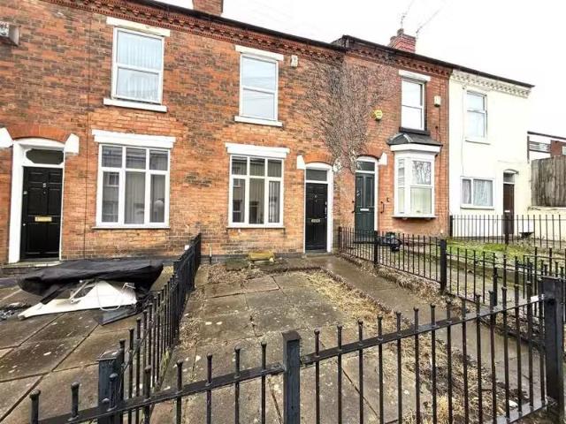 Unique 1 BA 2 bedroom terraced house for rent in Marroway Stre.