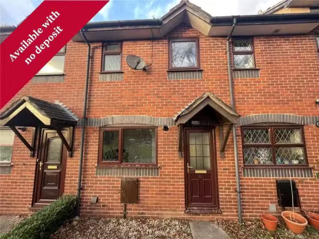 Unique 1 BA 2 bedroom terraced house for rent in Millfield Gar.