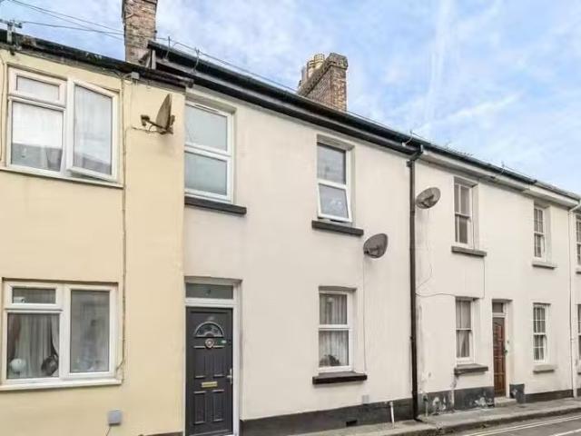 New 1 BA 2 bedroom terraced house for rent in North Street, Ok.
