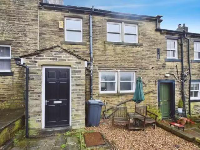 For Rent! 1 BA 2 bedroom terraced house for rent in Prospect S.
