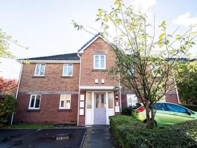 Nice 1 BA 2 bedroom apartment for rent in Finnimore Court, Car.