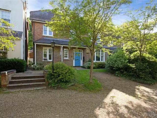 Just in! 1 BA 2 bedroom apartment for rent in Milton Road, Har.