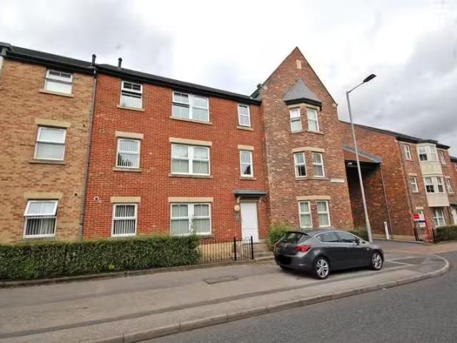 Deal! 1 BA 2 bedroom apartment for rent in Whitfield Court, Fr.