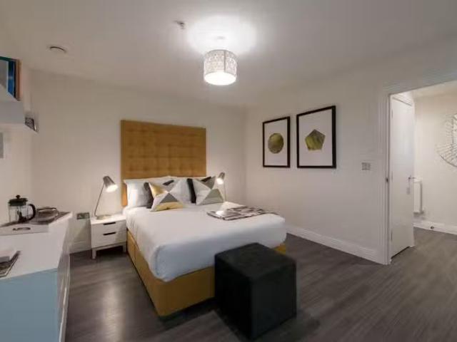 Just in! 1 BA 2 bedroom flat for rent in Bessemer Road, Welwyn.