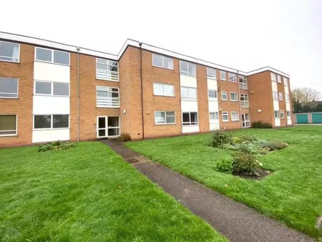 Just in! 1 BA 2 bedroom flat for rent in Flaxley Close, Flaxle.