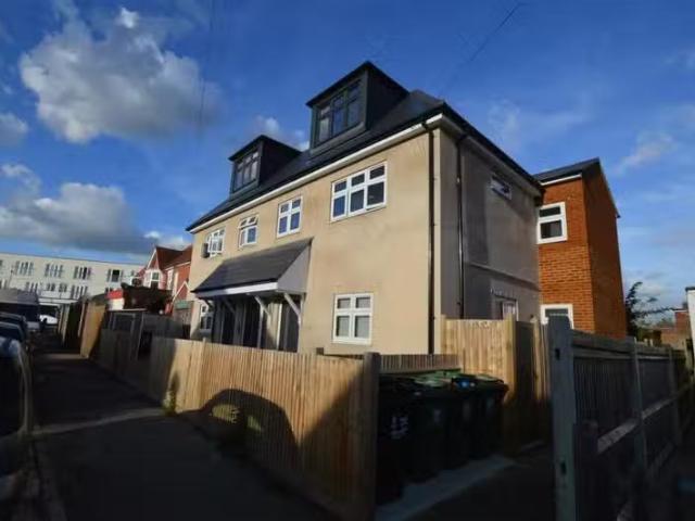 New 1 BA 2 bedroom flat for rent in 3 5 Elm Grove, Eastbourne.