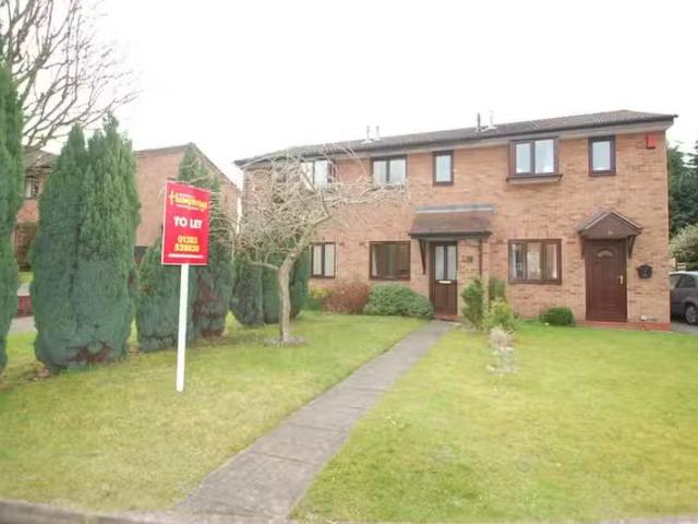 Cheap 1 BA 2 bedroom house for rent in The Cloisters, Stapenhi.