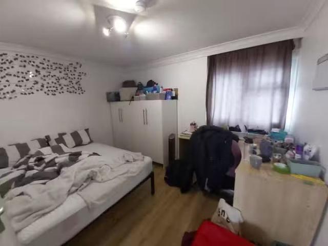 Nice 1 BA 3 bedroom apartment for rent in Beecroft Close, CT2