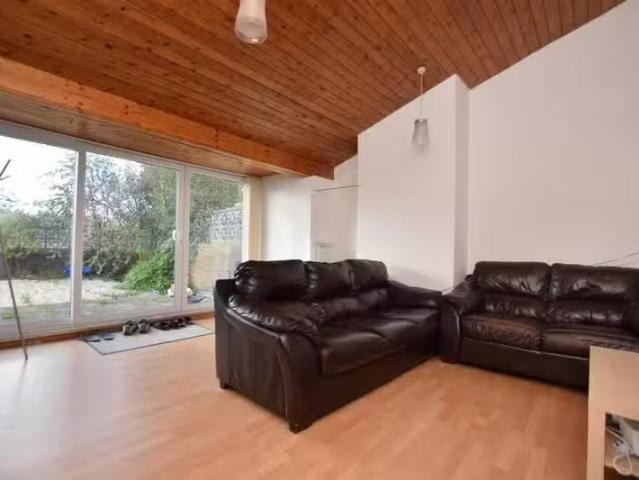 Rental! 1 BA 3 bedroom house for rent in Timber Dene, Bristol.