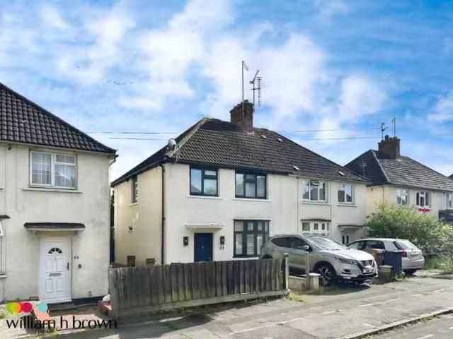 For Rent! 1 BA 3 bedroom house for rent in Springfield Park Av.
