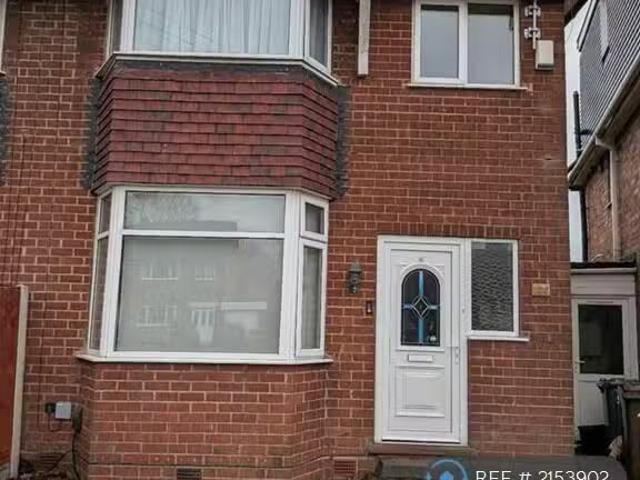 Charming 1 BA 3 bedroom semi detached house for rent in Barn L.