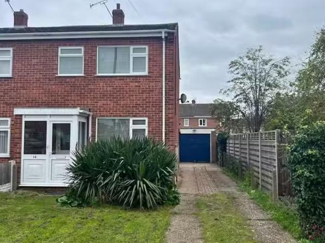 Nice 1 BA 3 bedroom semi detached house for rent in Emsworth A.