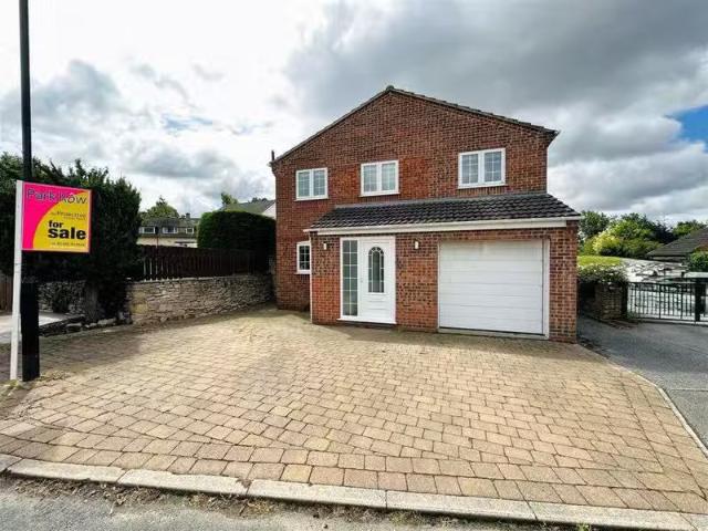 New 1 BA 4 bedroom detached house for rent in Old Hall Road, S.