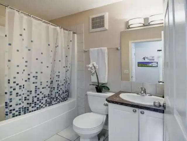 For Rent 1 Bedroom Condo Crossfield AB DS105859323