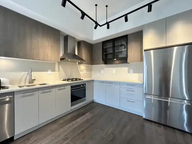 For Rent 1 Bedroom Condo Delta BC DS105973438