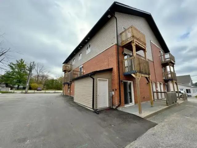 For Rent 1 Bedroom Condo Penetanguishene ON DS105308997