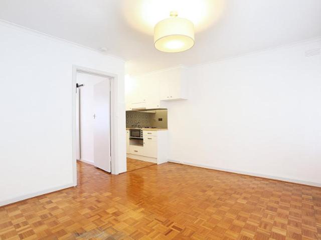 For Rent 1 Bedroom Apartment Murrumbeena VIC DS105745636