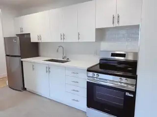 For Rent 1 Bedroom Apartment Mississauga ON DS100211933