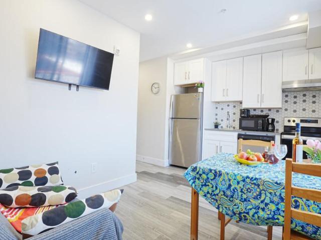 For Rent 1 Bedroom Apartment Montreal Montreal DS105605020