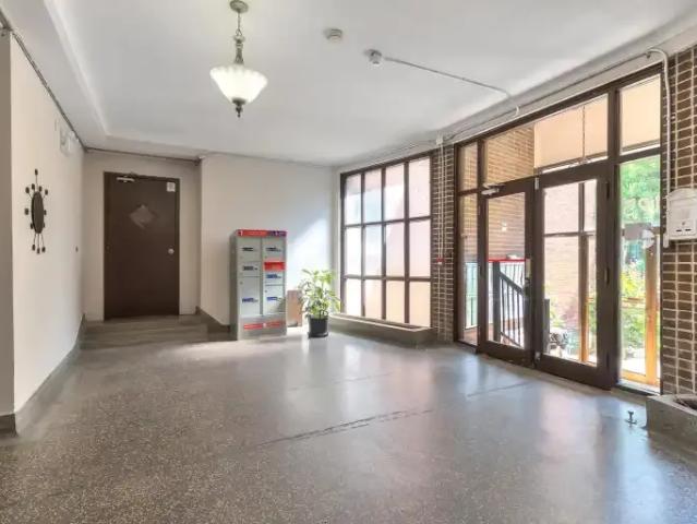 For Rent 1 Bedroom Apartment Montreal QC DS105071749