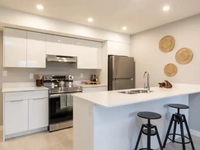 For Rent 1 Bedroom Apartment Nanaimo BC DS104401076