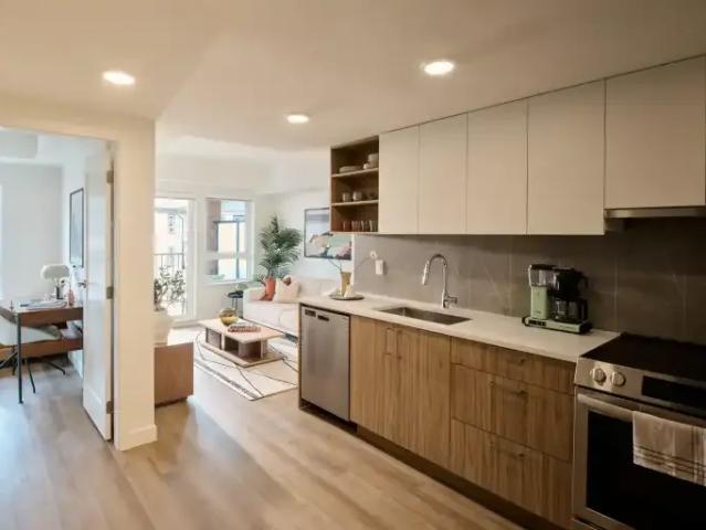 For Rent 1 Bedroom Apartment North Vancouver BC DS104434080