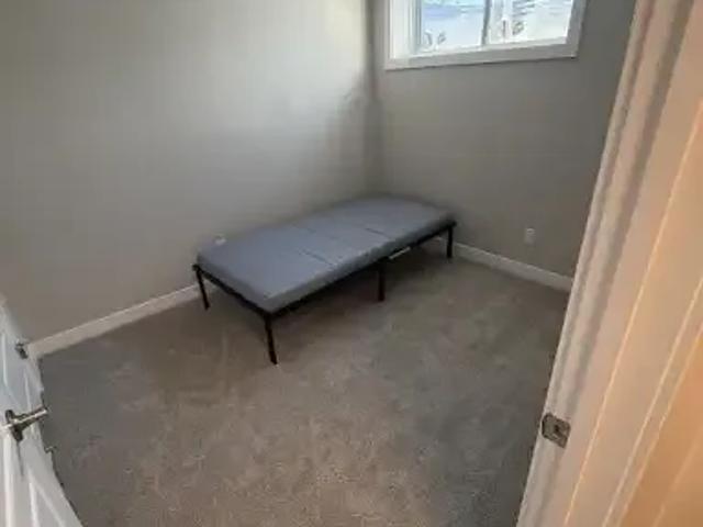 For Rent 1 Bedroom Apartment Airdrie AB DS104506837