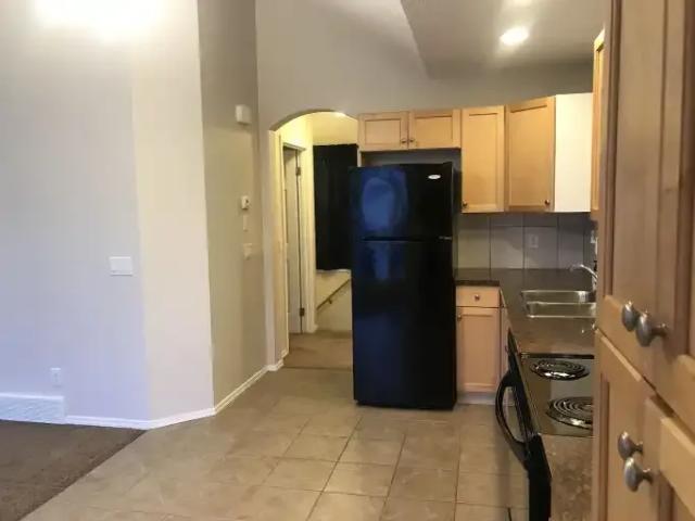 For Rent 1 Bedroom Apartment Airdrie AB DS105047940